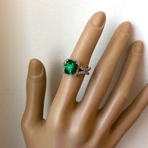 Sterling silver CZ green faceted stone ring 6 JWSJ